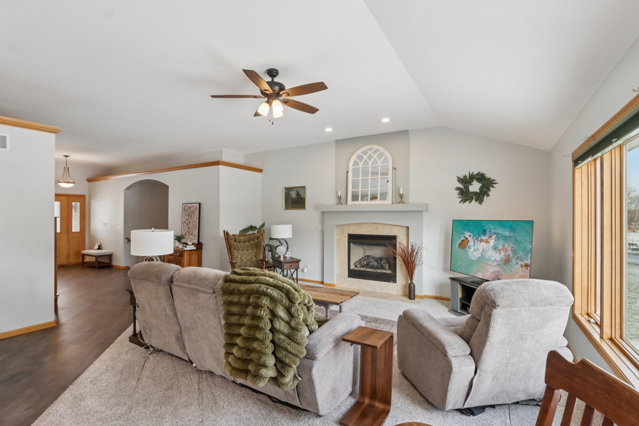 638 Windsor Terrace Jefferson, WI 53549 - Photo 14 of 64