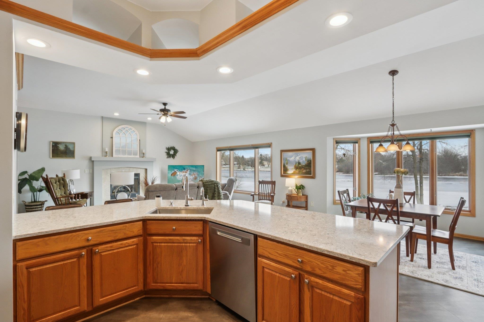 638 Windsor Terrace Jefferson, WI 53549 - Photo 21 of 64