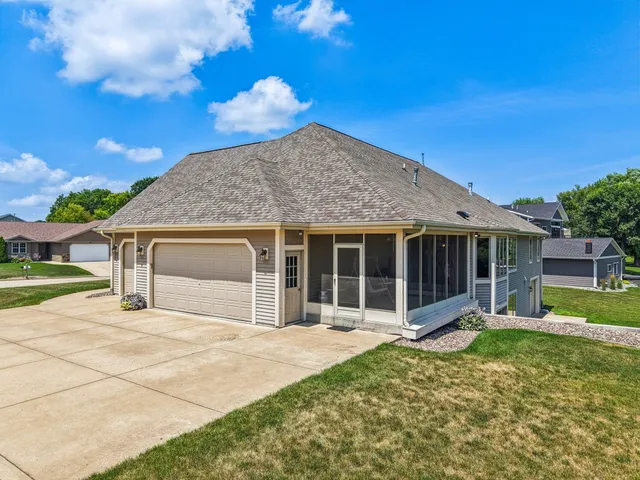 $725,000 | 638 Windsor Terrace, Jefferson, WI 53549