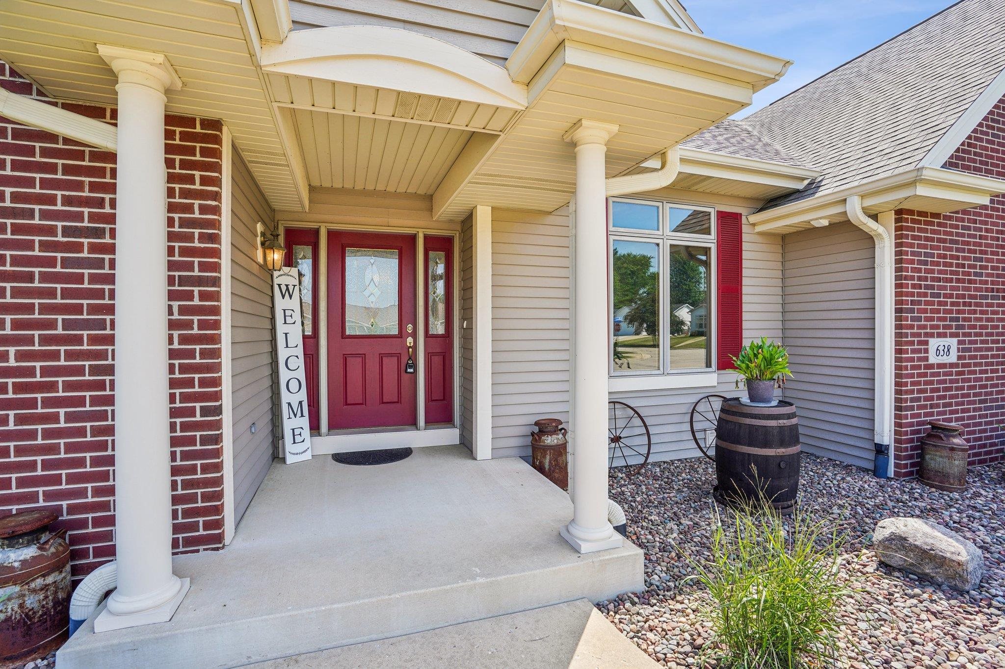 638 Windsor Terrace Jefferson, WI 53549 - Photo 6 of 75