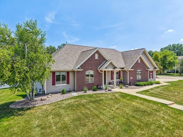 $725,000 | 638 Windsor Terrace, Jefferson, WI 53549