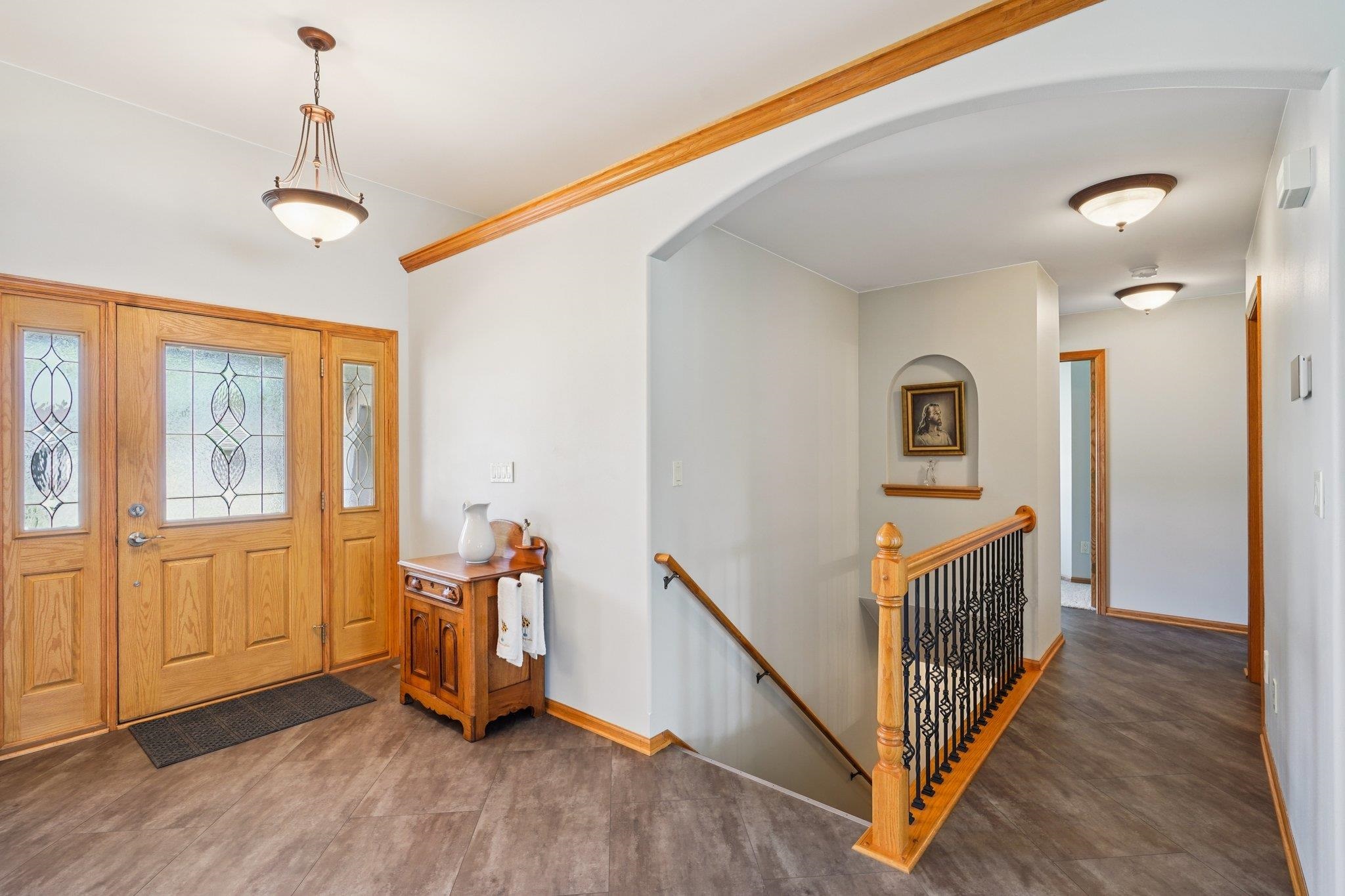 638 Windsor Terrace Jefferson, WI 53549 - Photo 7 of 75