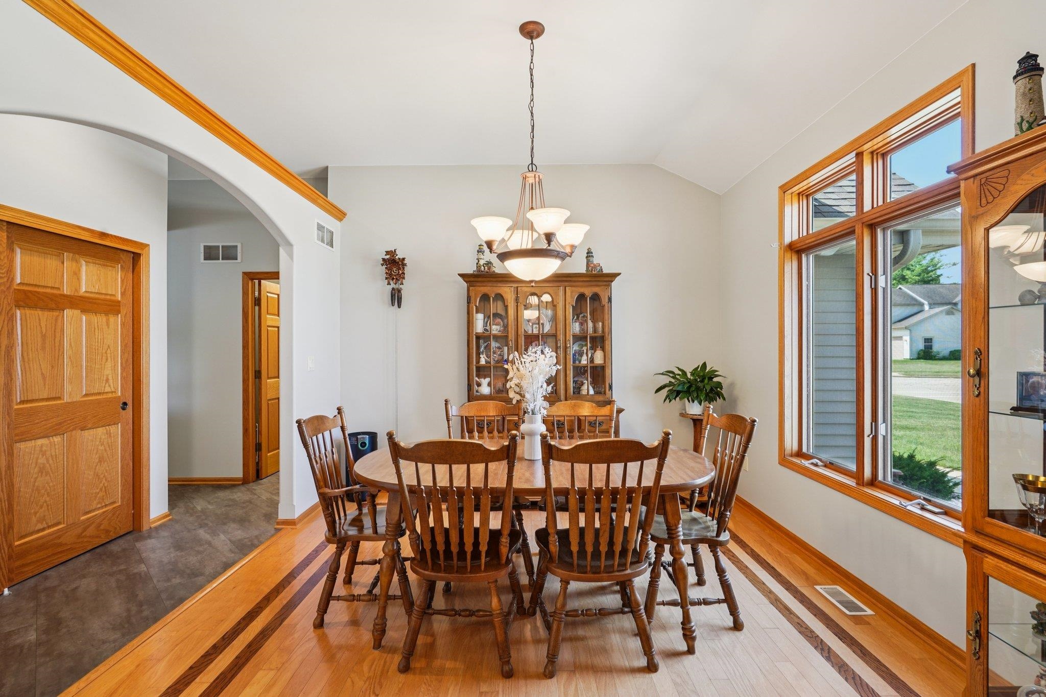 638 Windsor Terrace Jefferson, WI 53549 - Photo 8 of 75