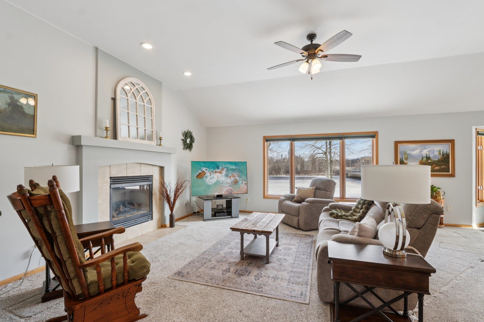 638 Windsor Terrace Jefferson, WI 53549 - Photo 9 of 64