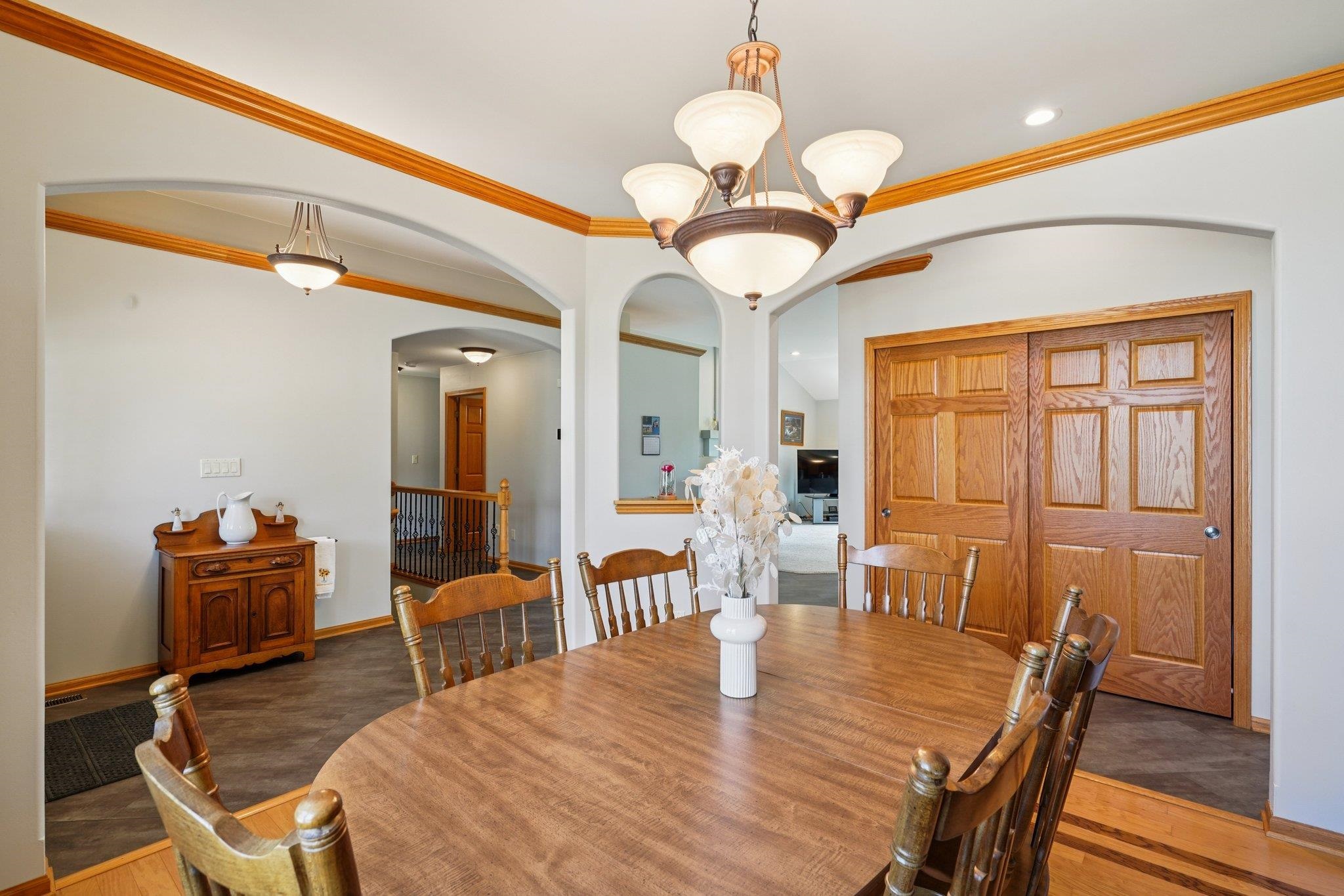 638 Windsor Terrace Jefferson, WI 53549 - Photo 10 of 75