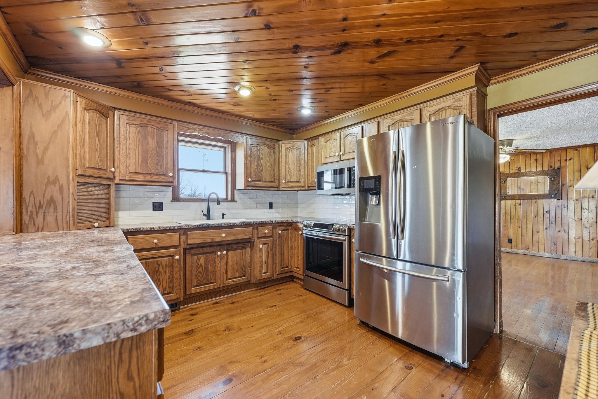 175 Highway 1 Hamilton, IN 46742 - Photo 13 of 31