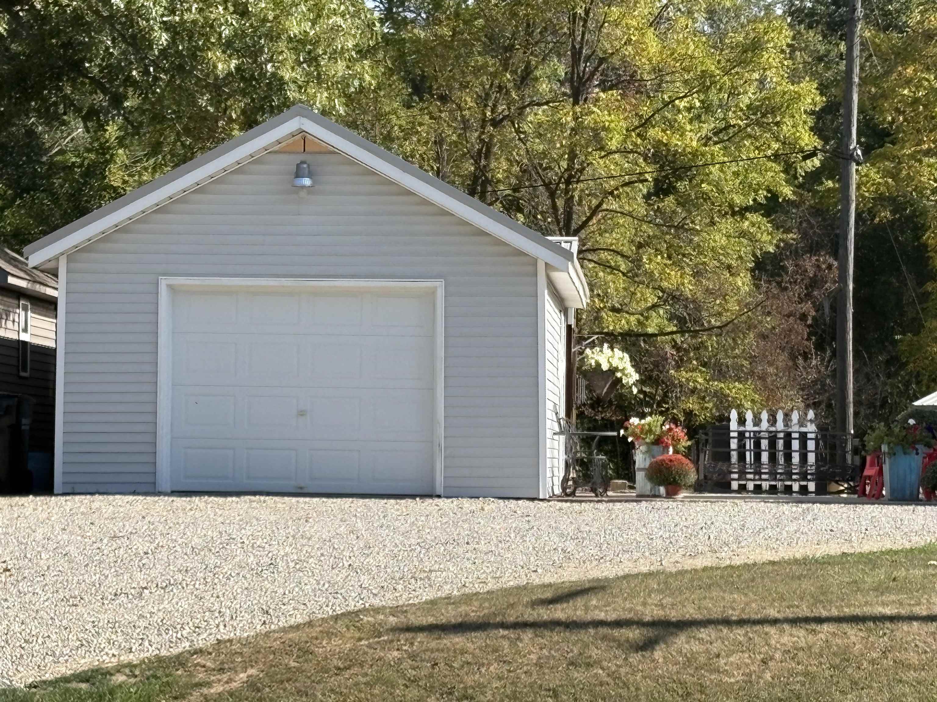 175 Highway 1 Hamilton, IN 46742 - Photo 3 of 31