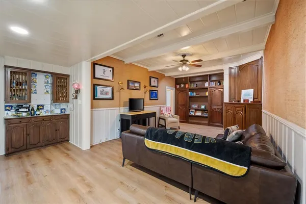 $775,000 | 1111 Governors Drive, Corsicana, TX 75110