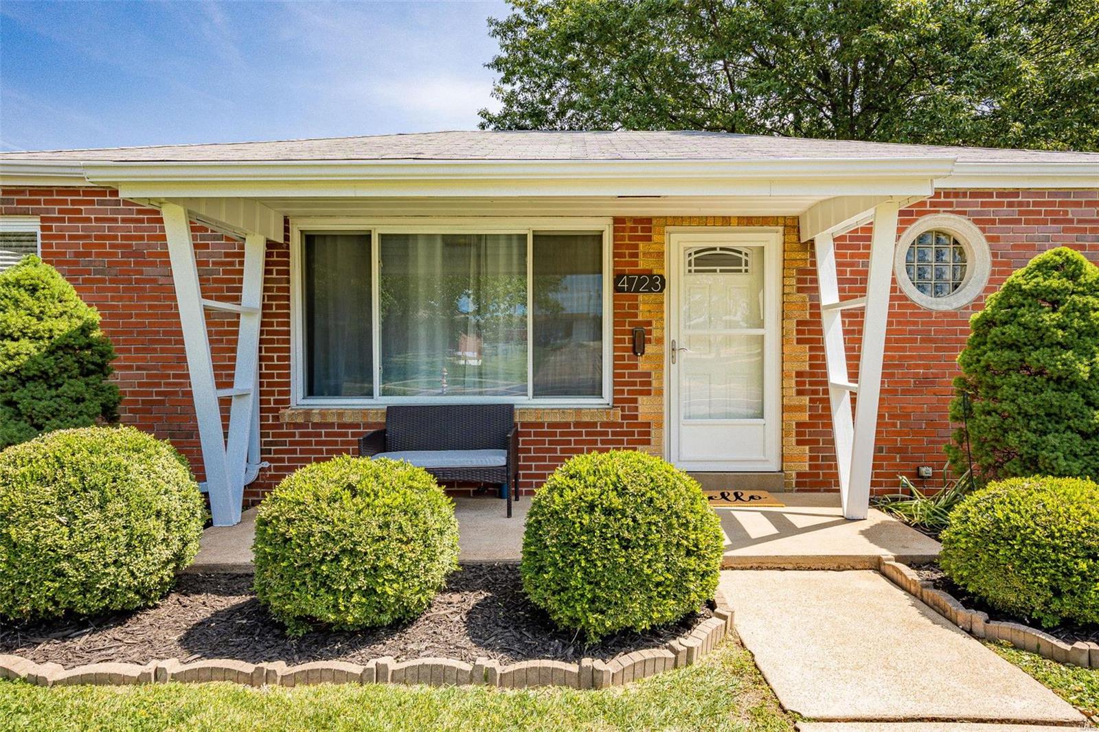 4723 Heege Road St. Louis, MO 63123 - Photo 3 of 36 Gallery Image 3