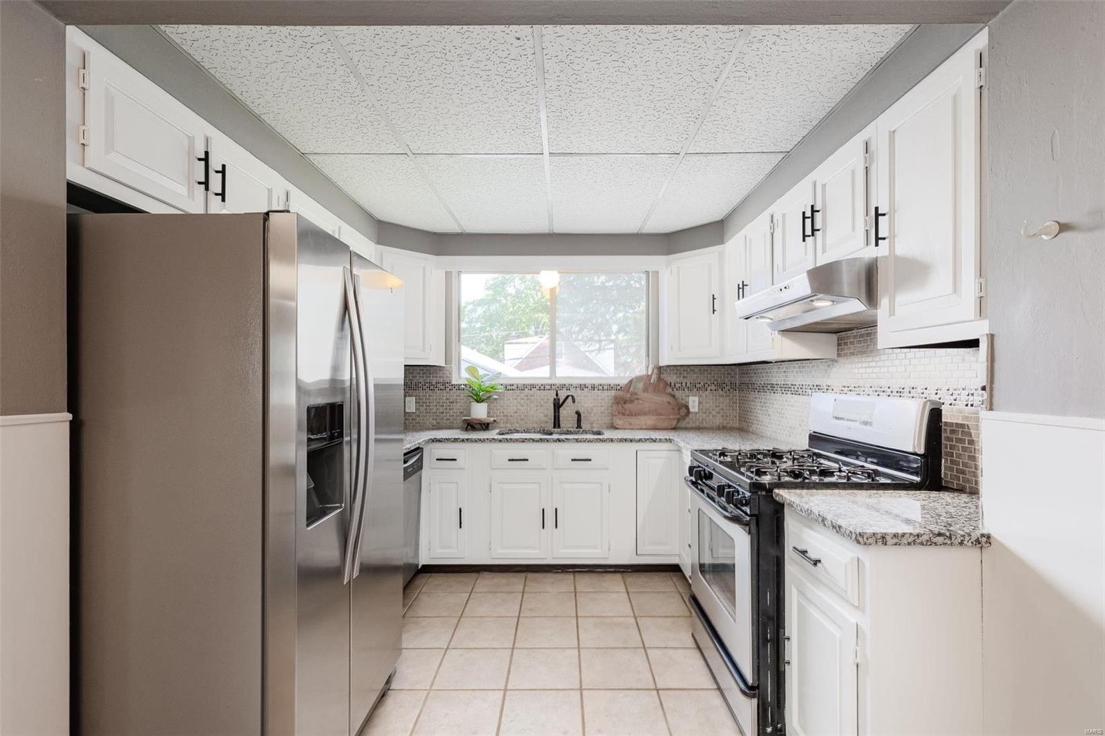 4723 Heege Road St. Louis, MO 63123 - Photo 10 of 36 Gallery Image 10