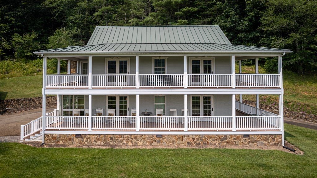 7417 Riverside Drive Fries, VA 24330 - Photo 4 of 74 Gallery Image 4