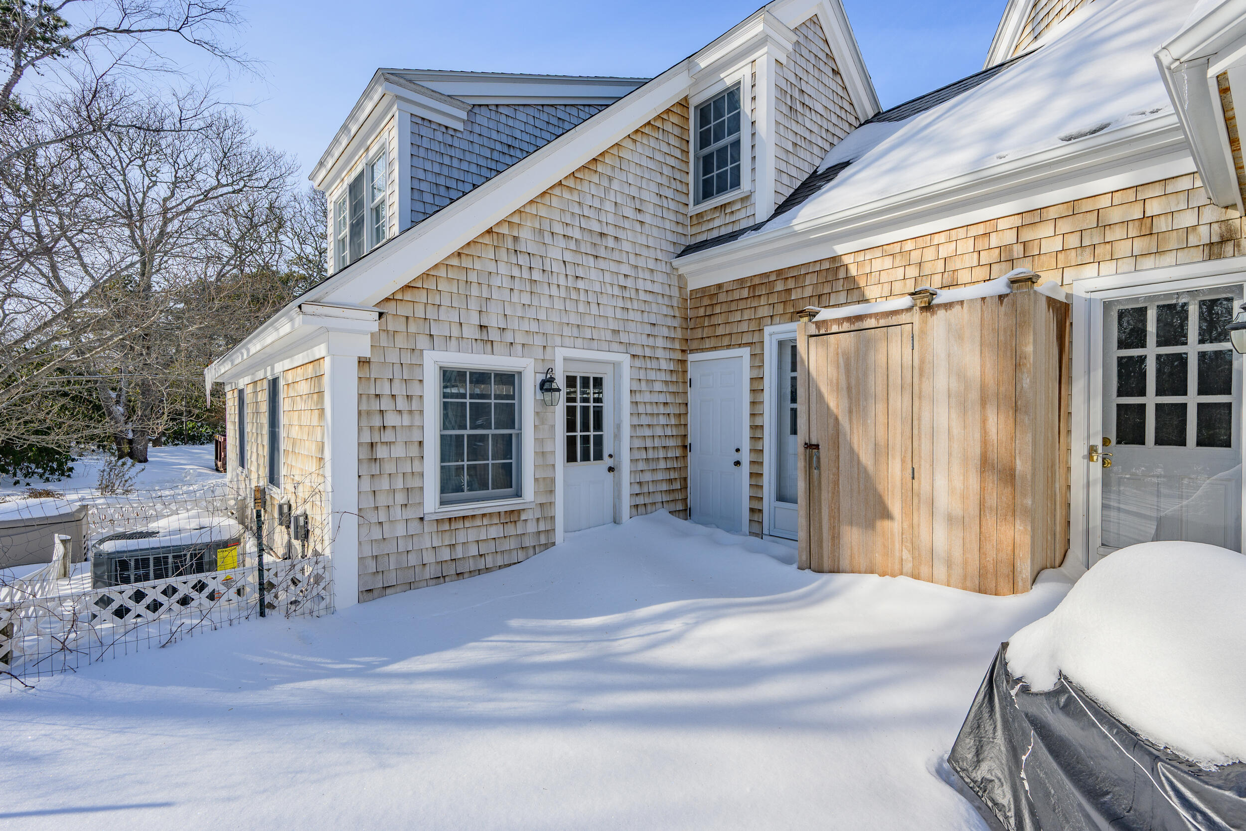 169 Tisquantum Road Chatham, MA 02633 - Photo 32 of 43 a porch with seating space