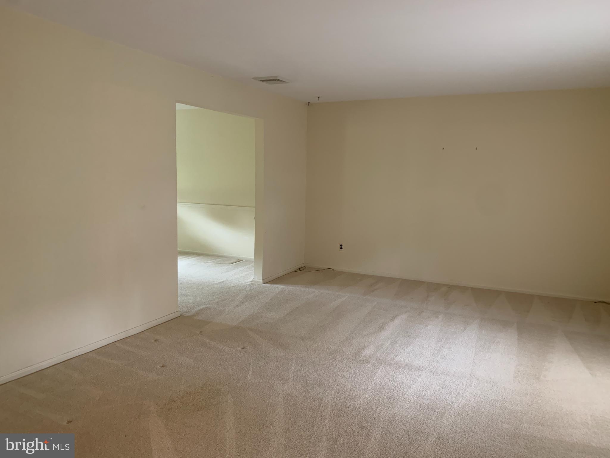 193 Rice Drive Morrisville, PA 19067 - Photo 6 of 47 living room