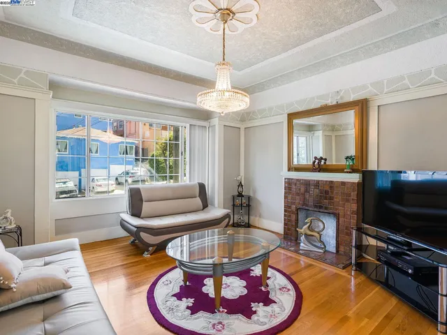 $898,000 | 473 Newton Avenue, Oakland, CA 94606