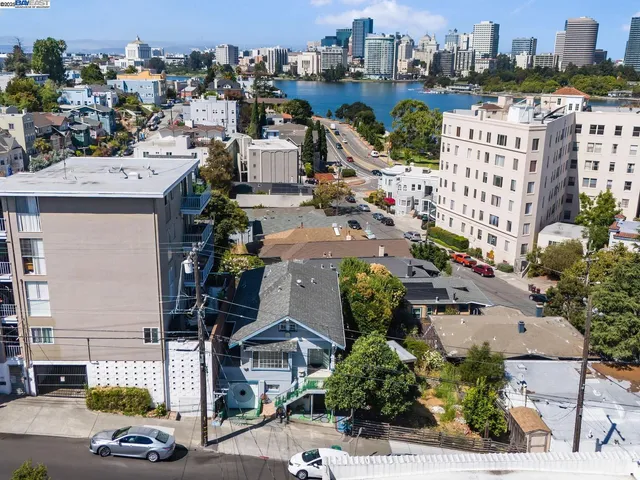 $898,000 | 473 Newton Avenue, Oakland, CA 94606