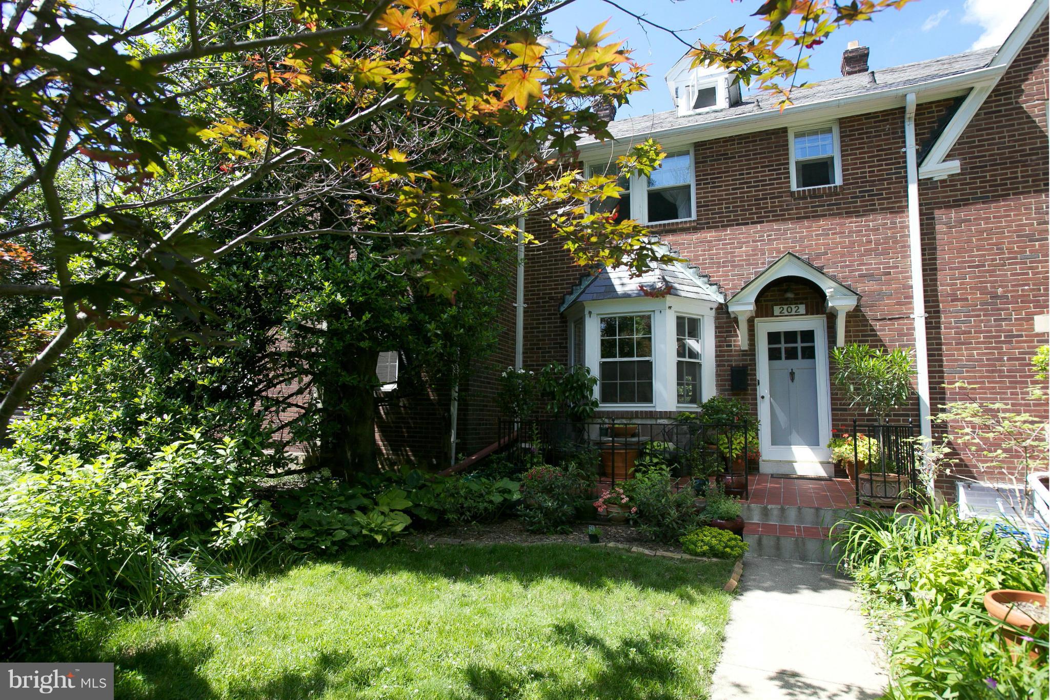 202 Dunkirk Road Baltimore, MD 21212 - Photo 1 of 30 Exterior (Front)