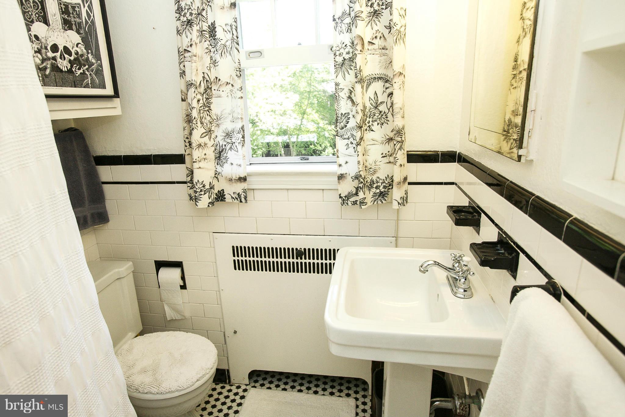 202 Dunkirk Road Baltimore, MD 21212 - Photo 18 of 30 Bath (Master)