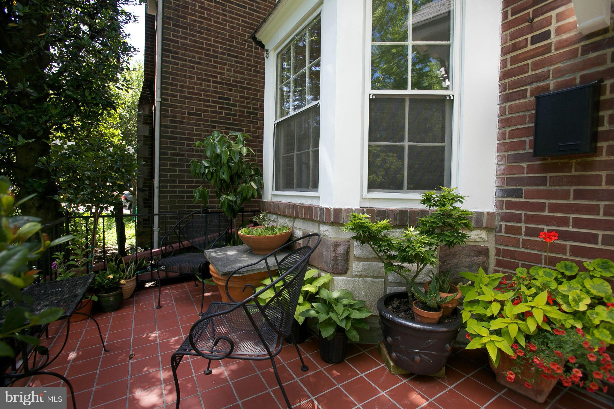 202 Dunkirk Road Baltimore, MD 21212 - Photo 3 of 30 Exterior (Front)