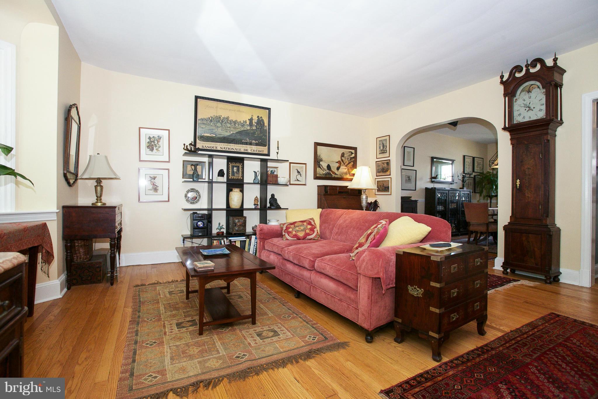 202 Dunkirk Road Baltimore, MD 21212 - Photo 4 of 30 Living Room