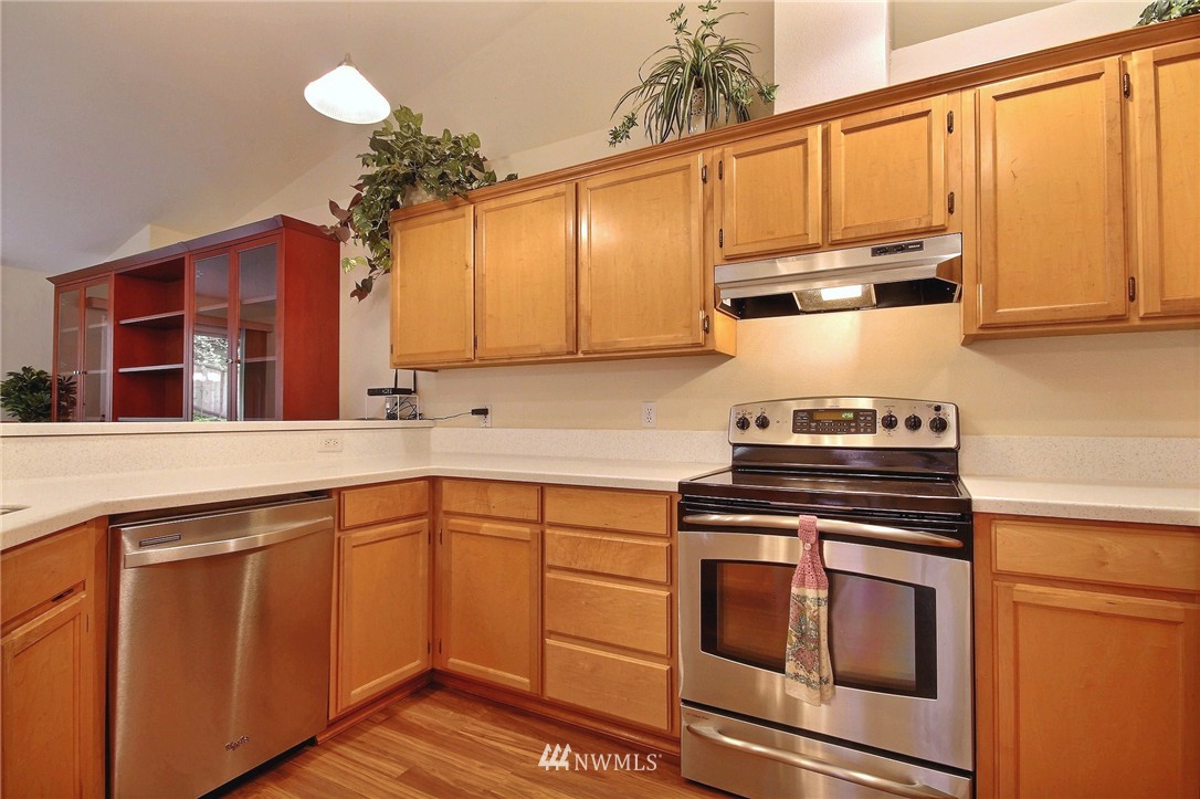 22734 Southeast 264th Place Maple Valley, WA 98038 - Photo 14 of 25