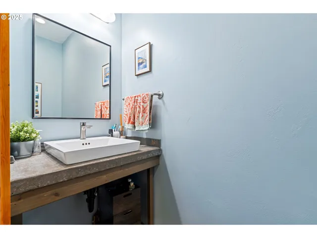 $829,000 | 7245 Dell Road West, Mosier, OR 97040