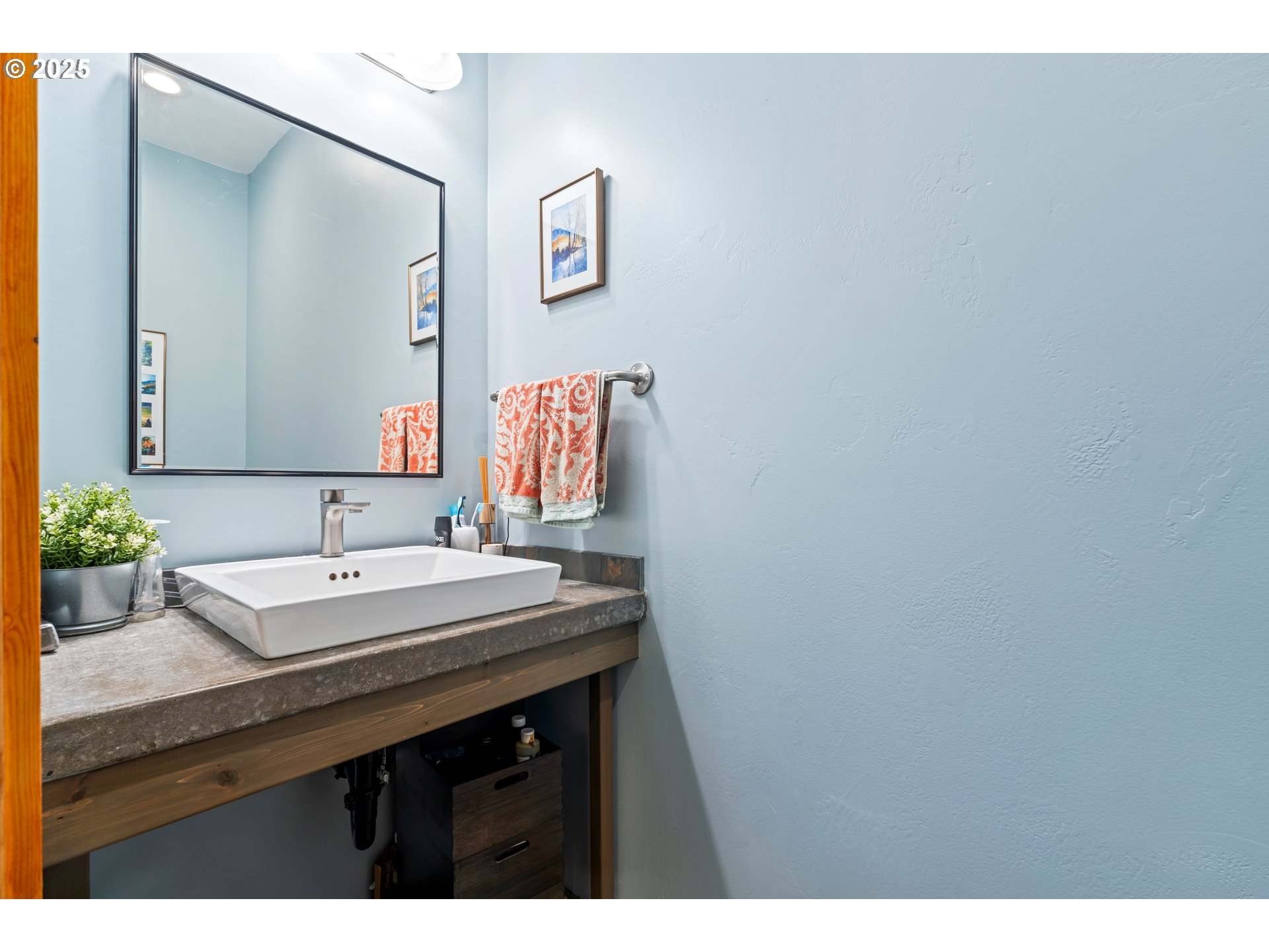 7245 Dell Road West Mosier, OR 97040 - Photo 14 of 27