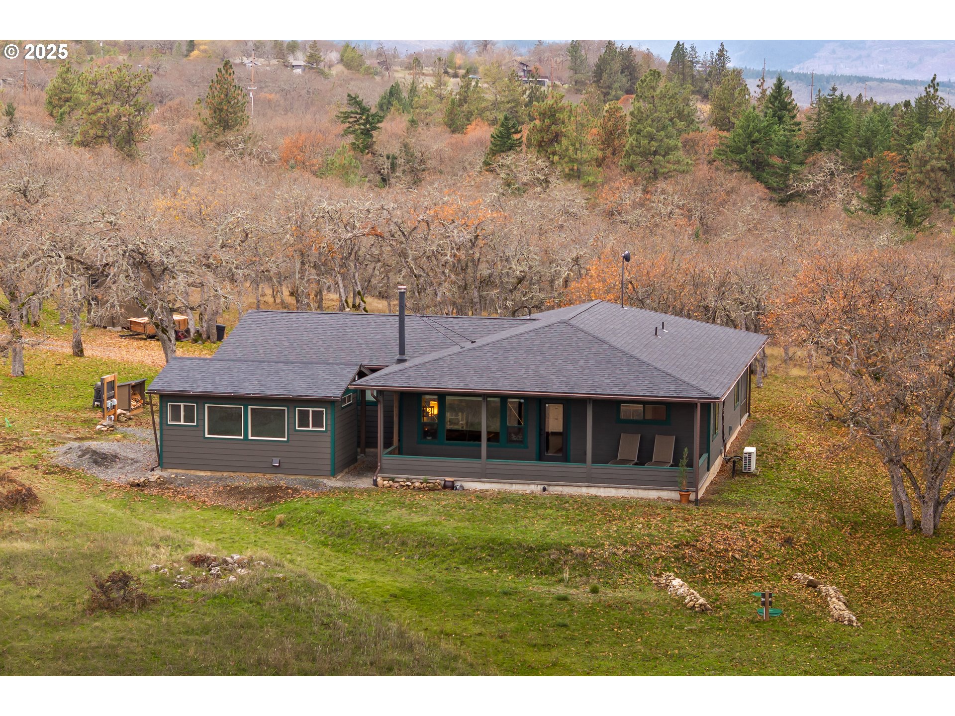 7245 Dell Road West Mosier, OR 97040 - Photo 18 of 27