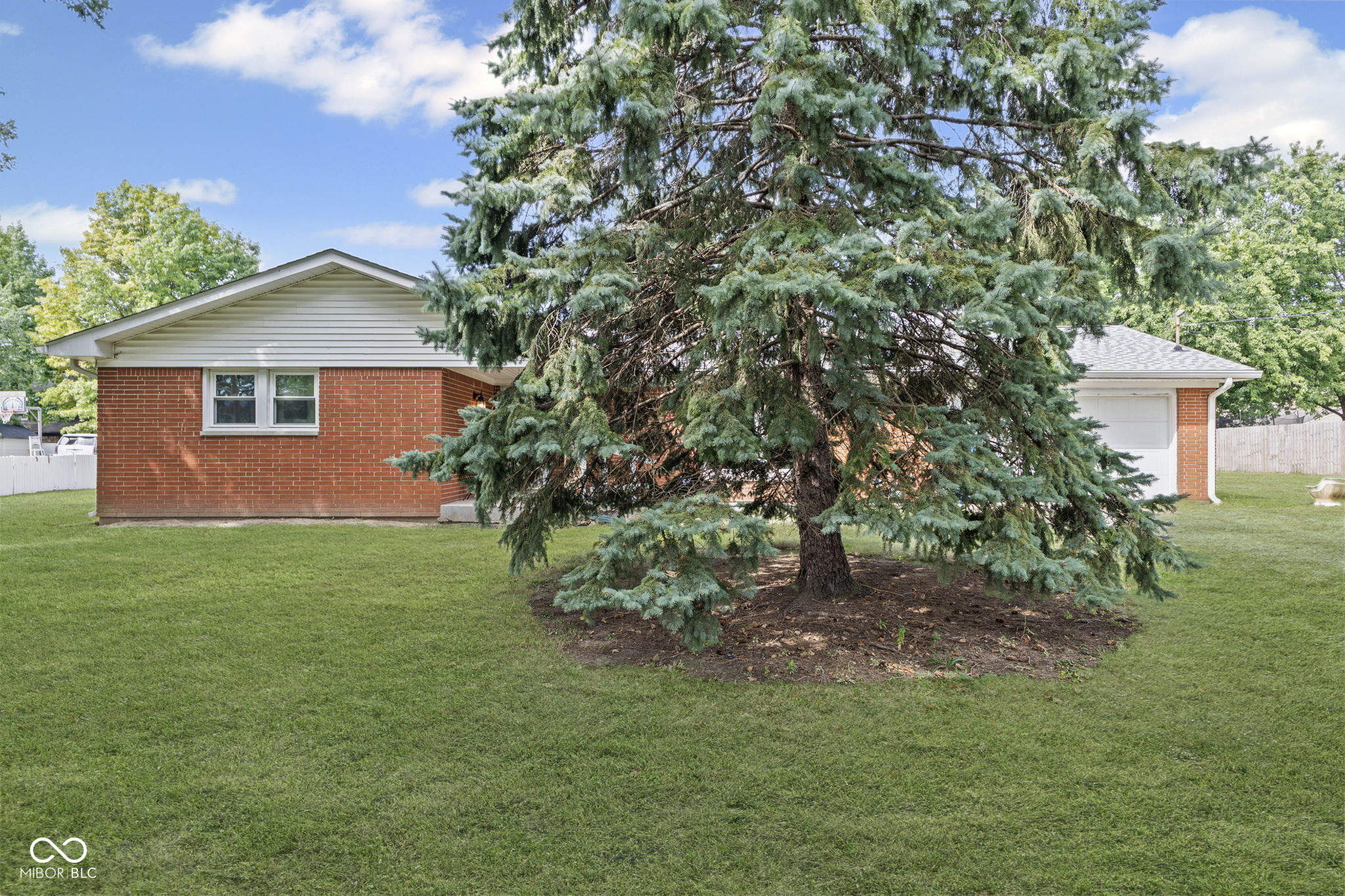 6926 Coffman Road Indianapolis, IN 46268 - Photo 2 of 31