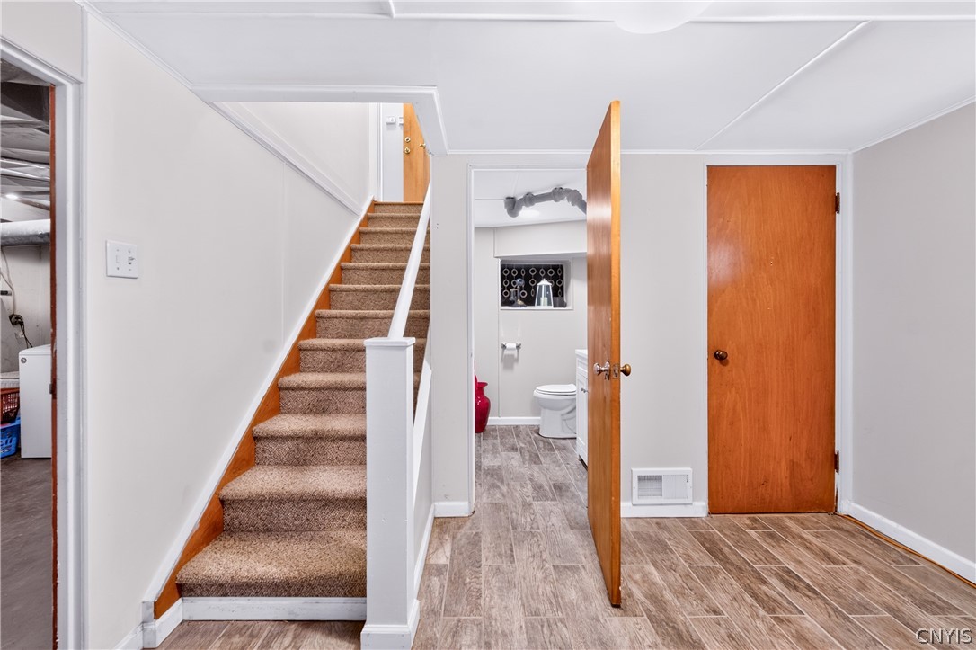 45 Arlington Road Utica, NY 13501 - Photo 27 of 50