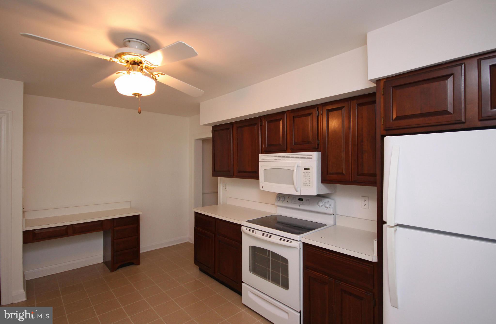10102 Hyla Brook Road Columbia, MD 21044 - Photo 8 of 30 Kitchen