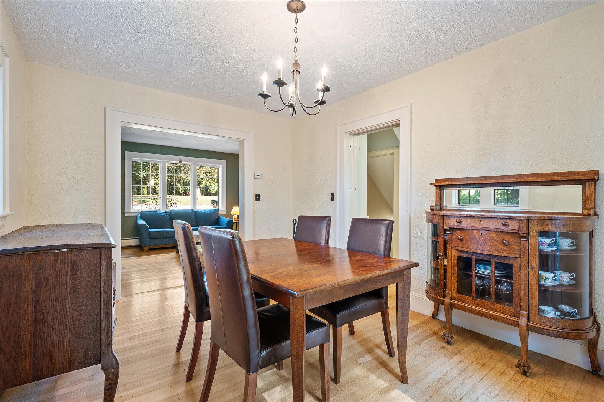 64 Thomas Hill Road Bangor, ME 04401 - Photo 25 of 77 25-Dining Room