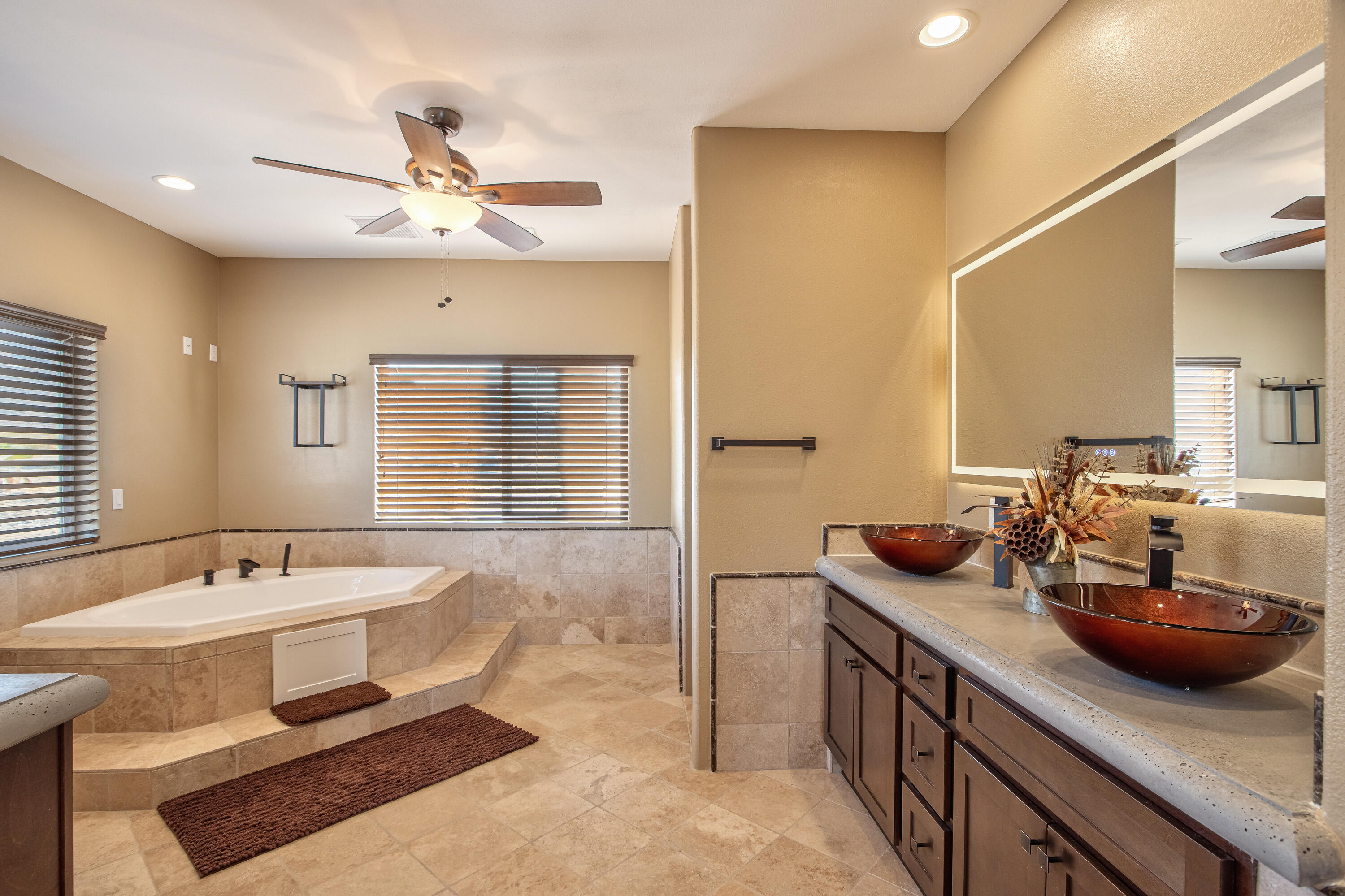7225 Adobe Road Twentynine Palms, CA 92277 - Photo 21 of 61 a bathroom with a sink double vanity and tub