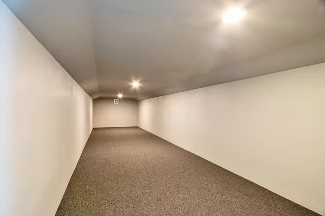 a view of a basketball court