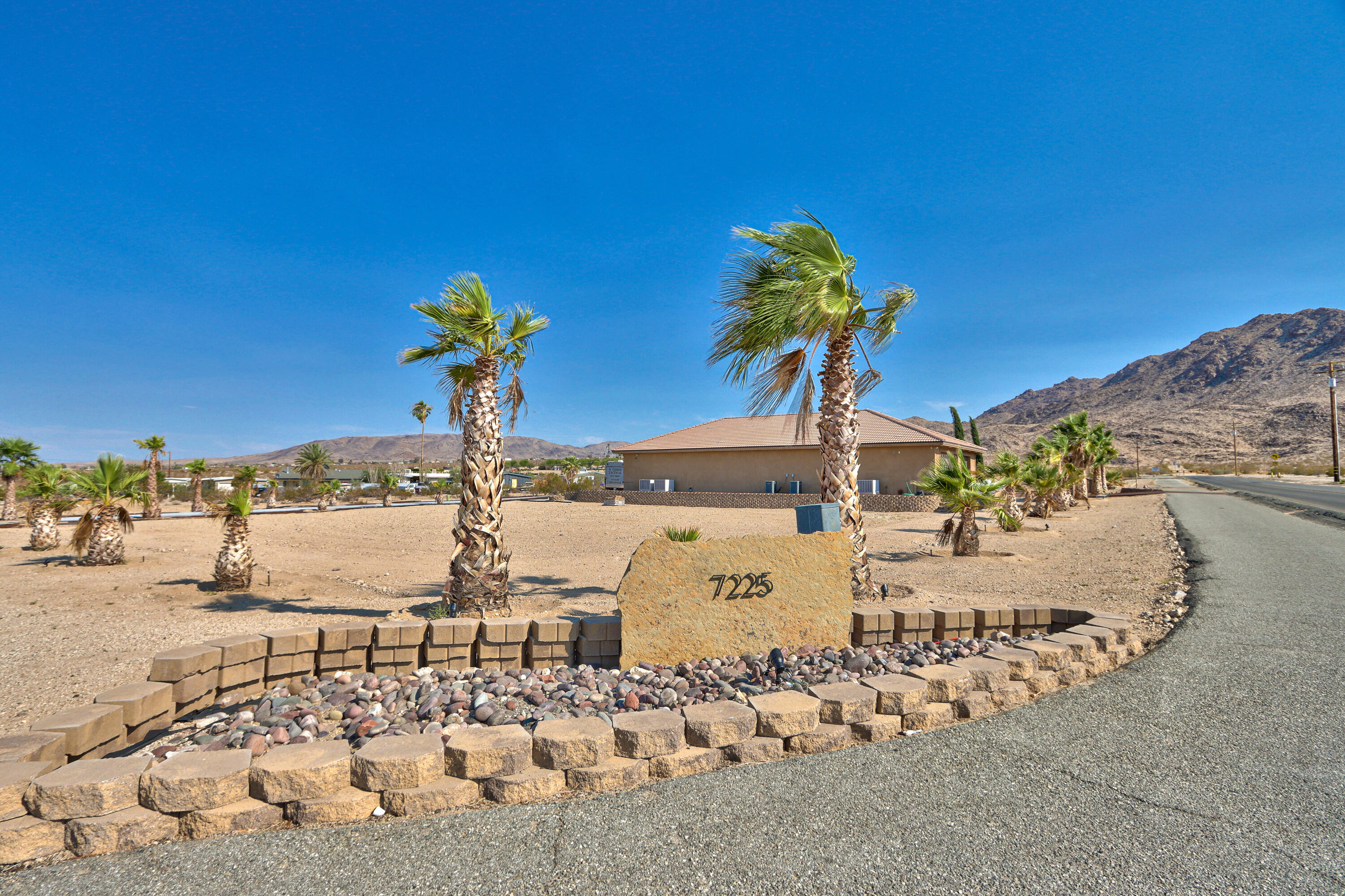 7225 Adobe Road Twentynine Palms, CA 92277 - Photo 40 of 61 54-Front