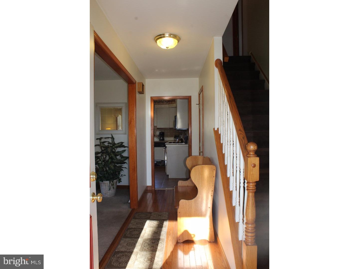 2221 Oakfield Road Warrington, PA 18976 - Photo 2 of 18 Gallery Image 2