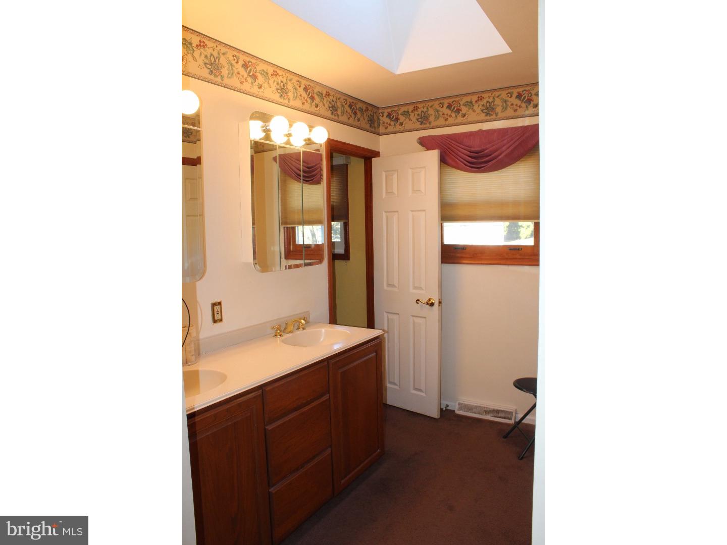 2221 Oakfield Road Warrington, PA 18976 - Photo 11 of 18 Gallery Image 11