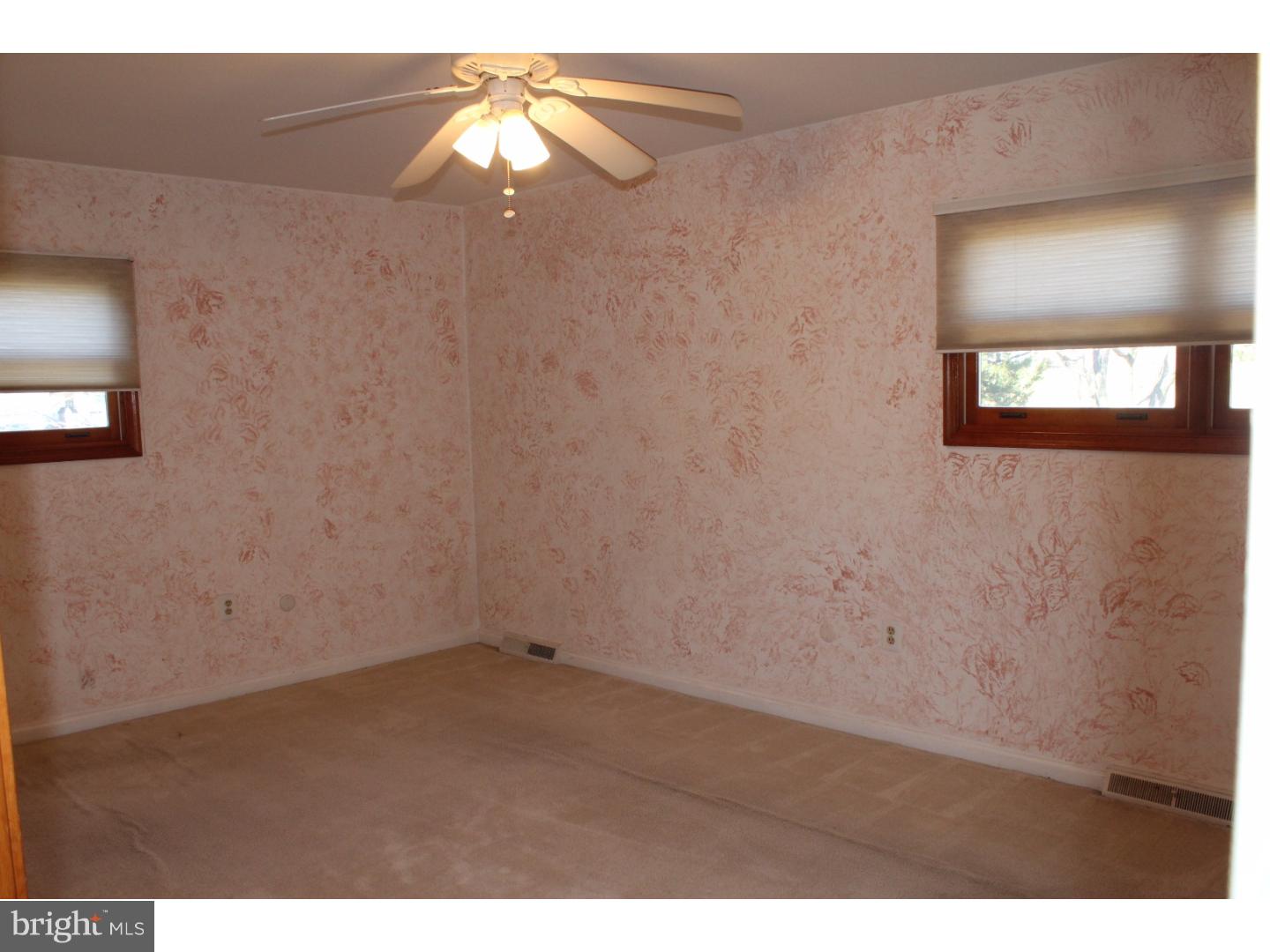 2221 Oakfield Road Warrington, PA 18976 - Photo 12 of 18 Gallery Image 12