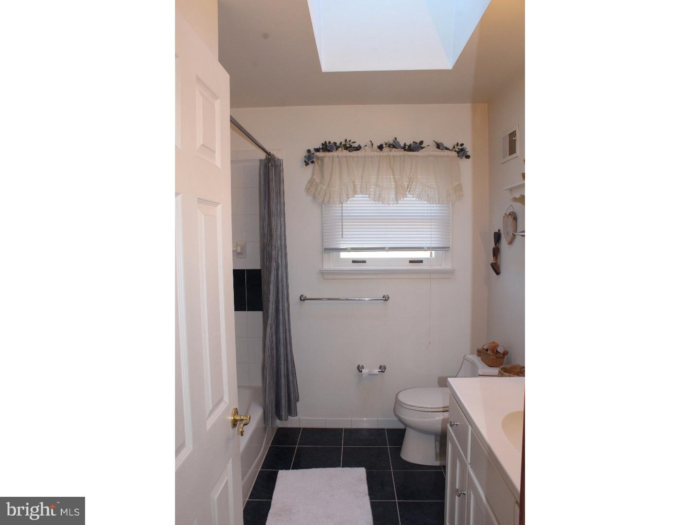 2221 Oakfield Road Warrington, PA 18976 - Photo 15 of 18 Gallery Image 15
