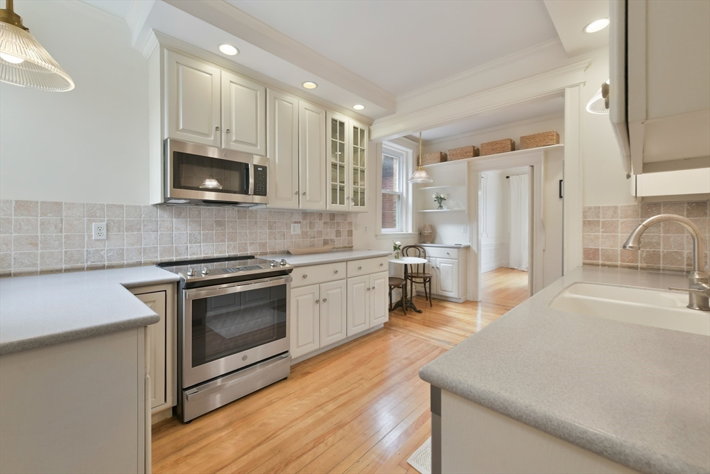 125 Park Street, Unit 6 Brookline, MA 02446 - Photo 11 of 30