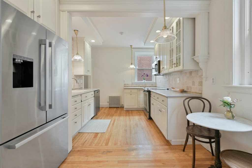 125 Park Street, Unit 6 Brookline, MA 02446 - Photo 9 of 30