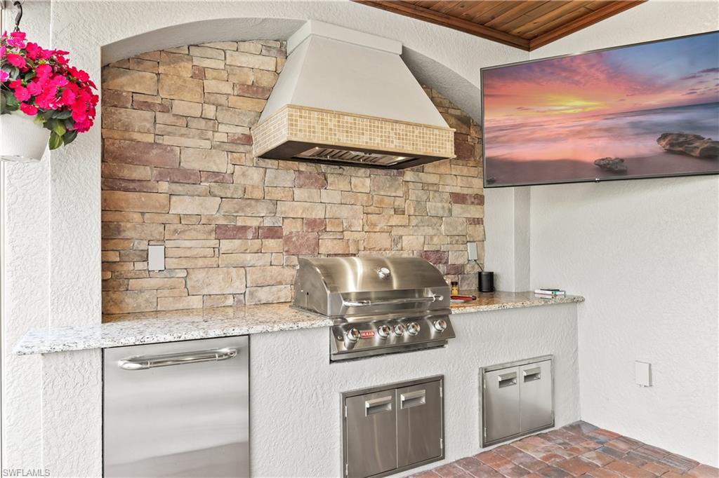 12735 Kinross Lane Naples, FL 34120 - Photo 28 of 41 Outdoor kitchen
