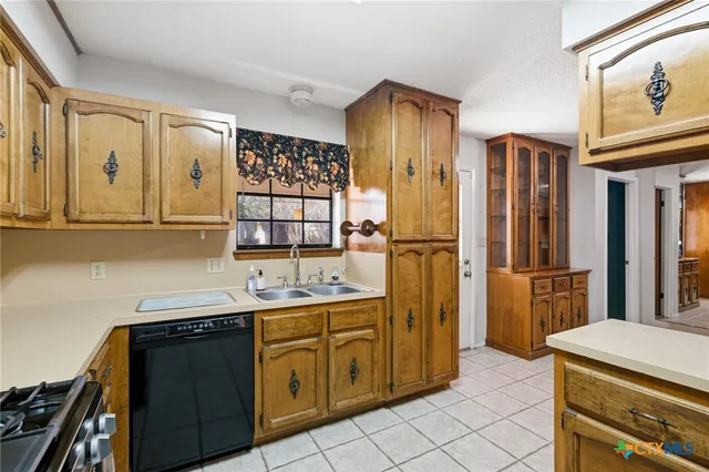 $235,000 | 105 Chesapeake Avenue, Victoria, TX 77904