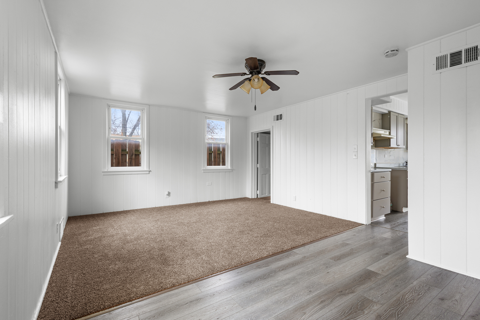 208 Moseley Street Elgin, IL 60123 - Photo 17 of 23