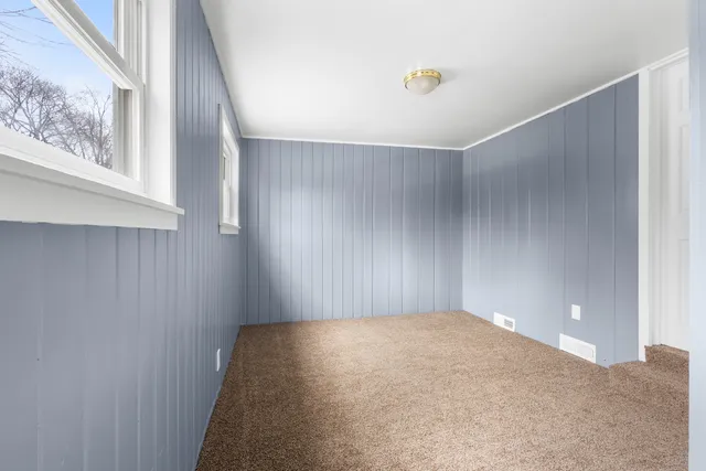 $459,900 | 208 Moseley Street, Elgin, IL 60123