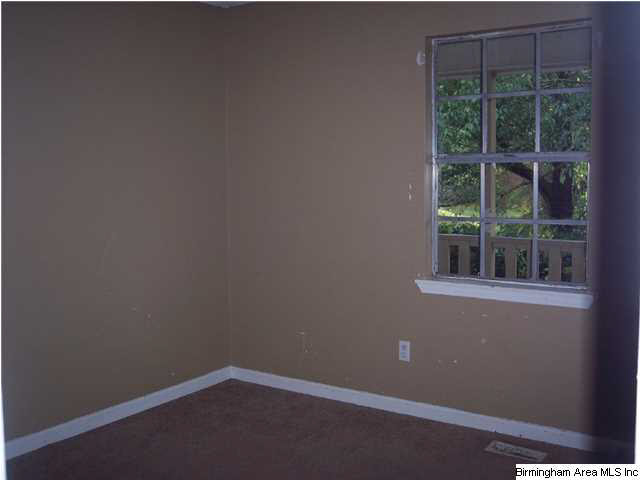 1684 Brewster Road Birmingham, AL 35235 - Photo 5 of 10