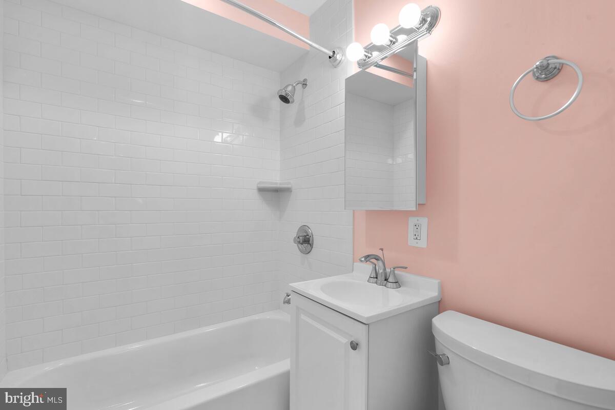 11811 Dewey Road Silver Spring, MD 20906 - Photo 12 of 61 Updated Full Bath