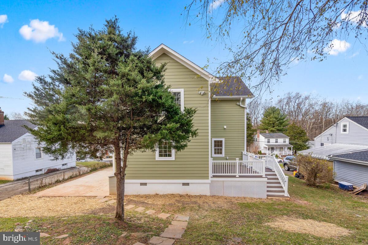 11811 Dewey Road Silver Spring, MD 20906 - Photo 53 of 61 Side view