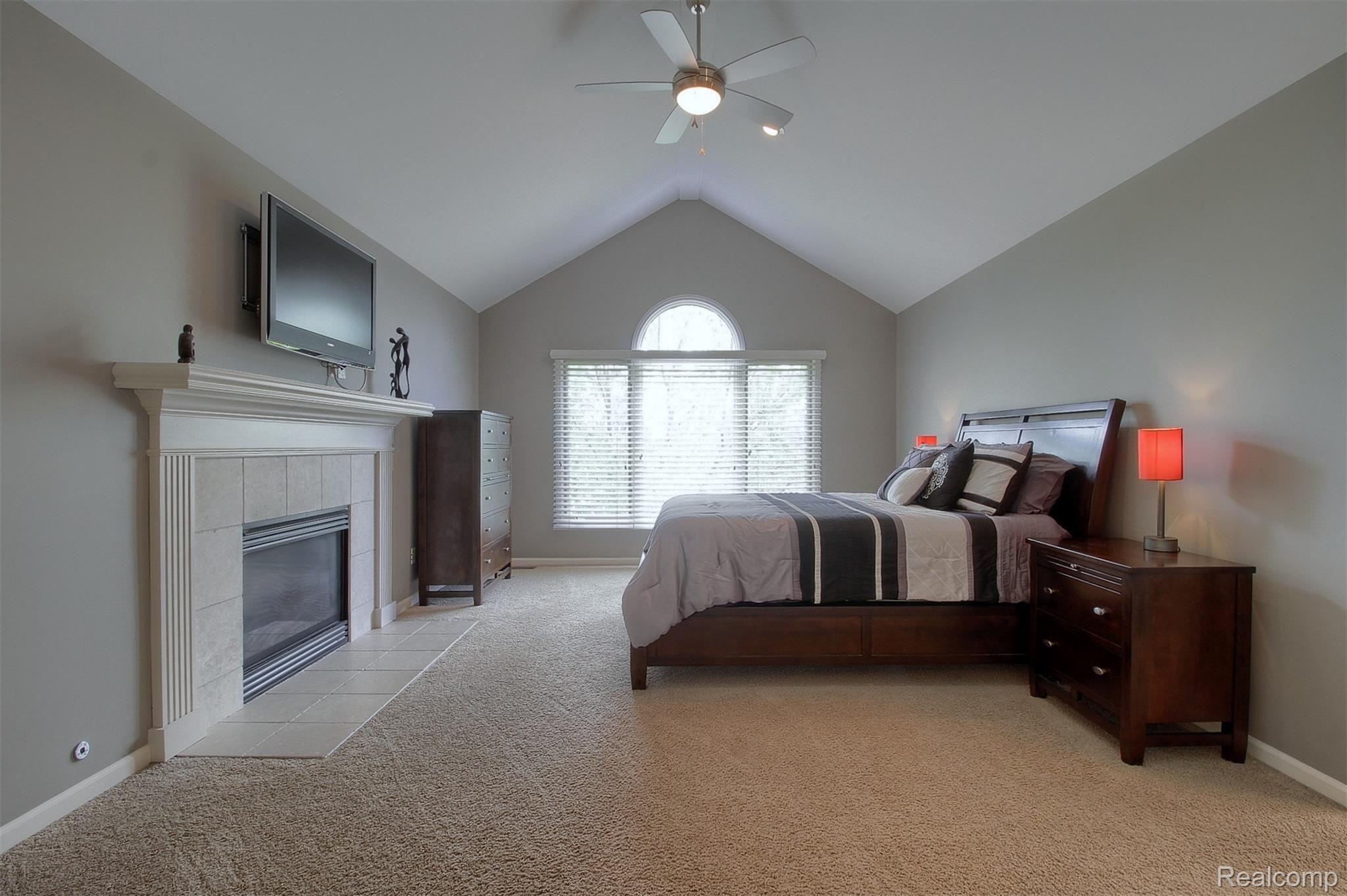 1229 Tulberry Circle Rochester, MI 48306 - Photo 17 of 36 17-Master Bedroom.jpg