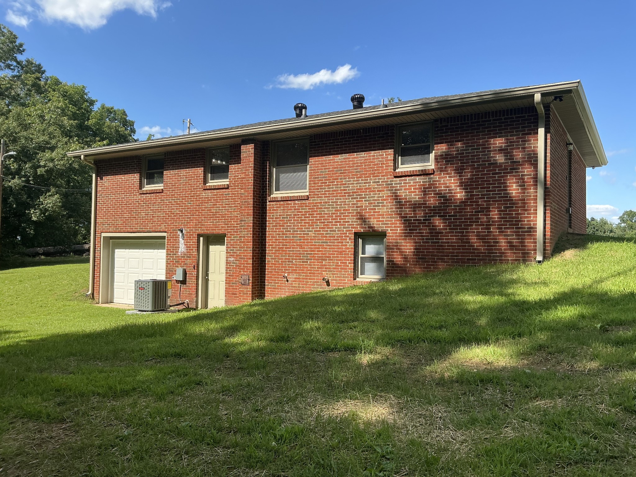 275 Attaway Road Clarksville, TN 37040 - Photo 16 of 17