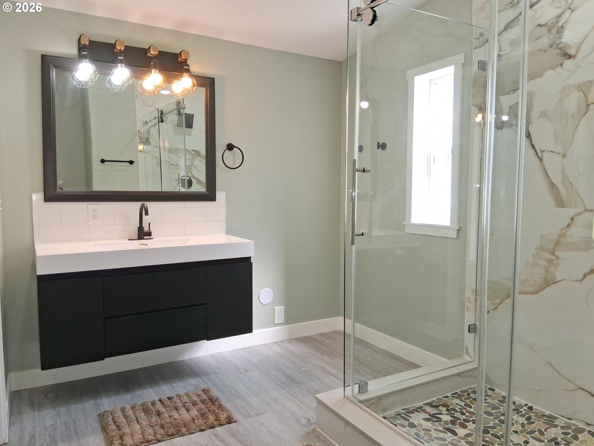 50269 Southwest Hebo Road Grand Ronde, OR 97347 - Photo 16 of 48 En Suite Bathroom